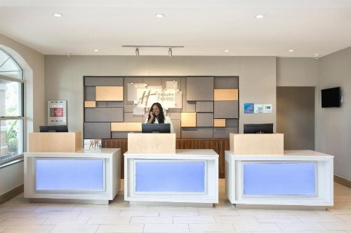 Holiday Inn Express & Suites S Lake Buena Vista image 28