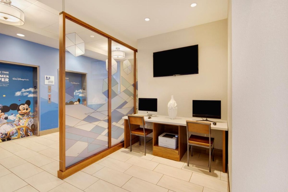 Holiday Inn Express & Suites S Lake Buena Vista Image 32